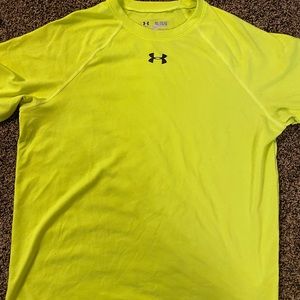Under Armour loose heat gear shirt
